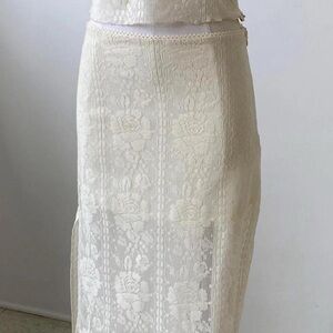 Nectar Clothing lace cream midi skirt